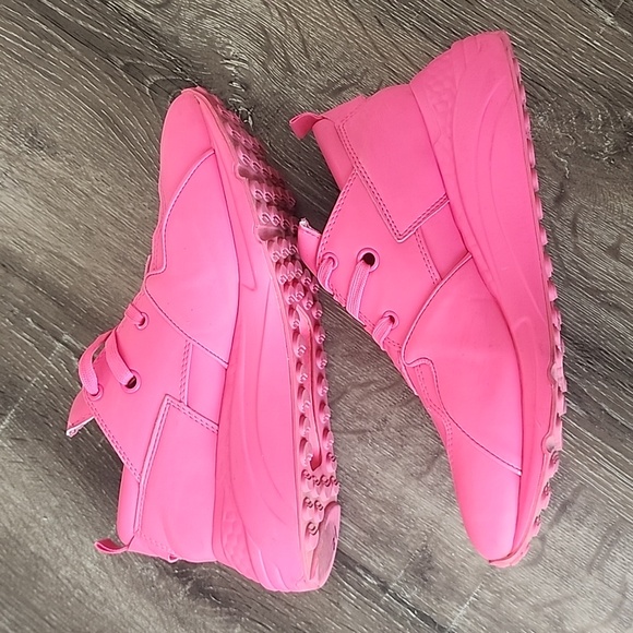 STEVE MADDEN Cliff Chunky Dad Sneakers Neon Barbie Pink Size 11 - Picture 7 of 10